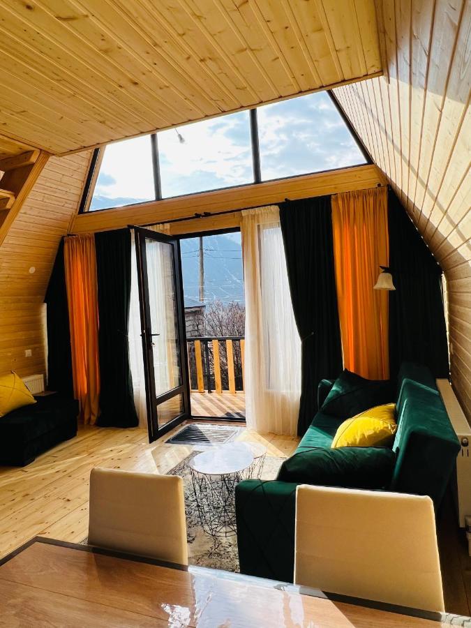 Ferienwohnung Emotion Kazbegi Exterior foto