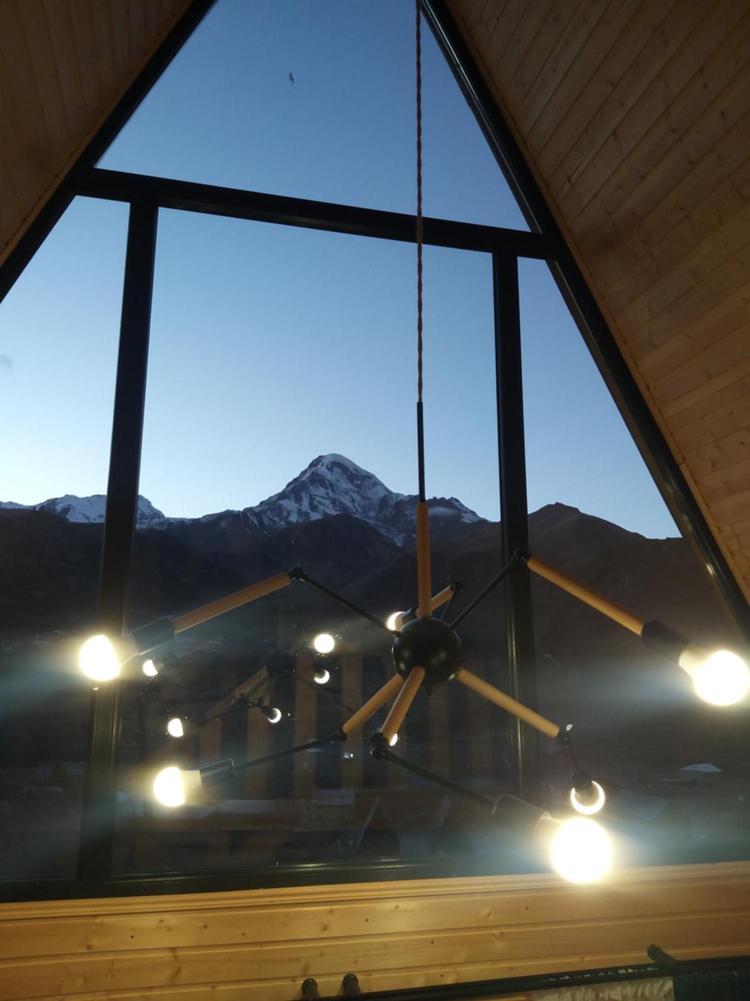 Ferienwohnung Emotion Kazbegi Zimmer foto