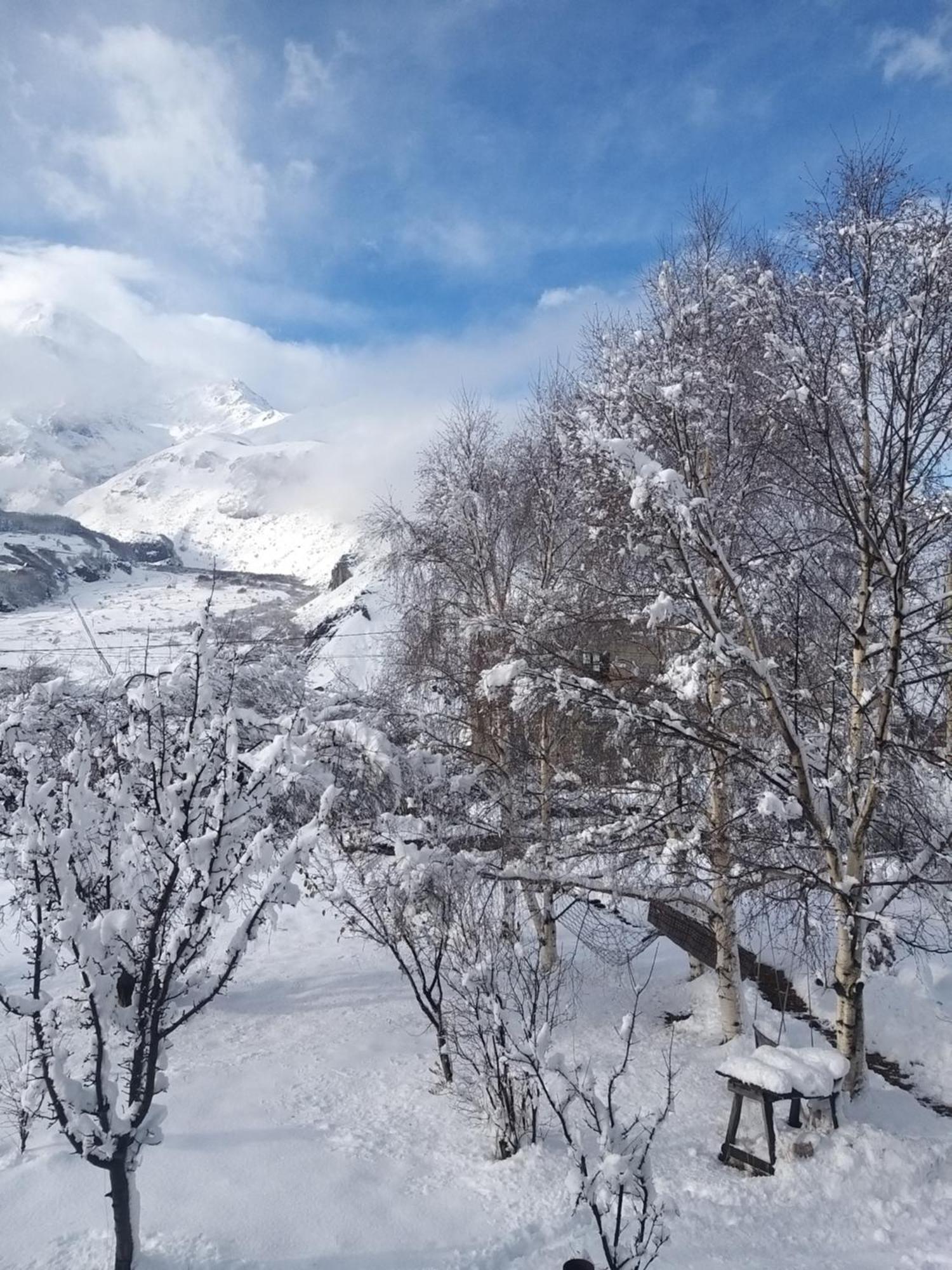 Ferienwohnung Emotion Kazbegi Zimmer foto