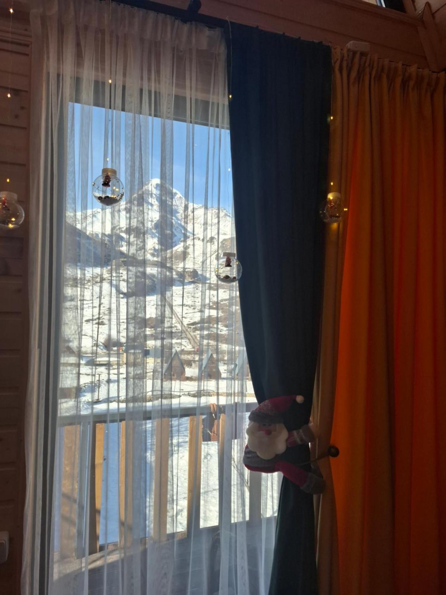 Ferienwohnung Emotion Kazbegi Exterior foto